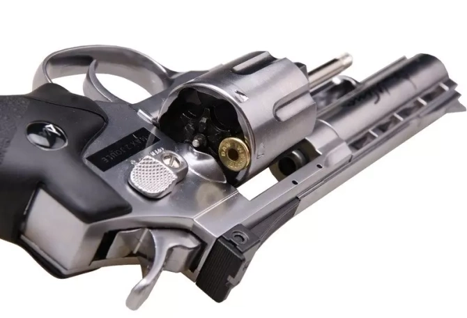 Rewolwer Dan Wesson 4"