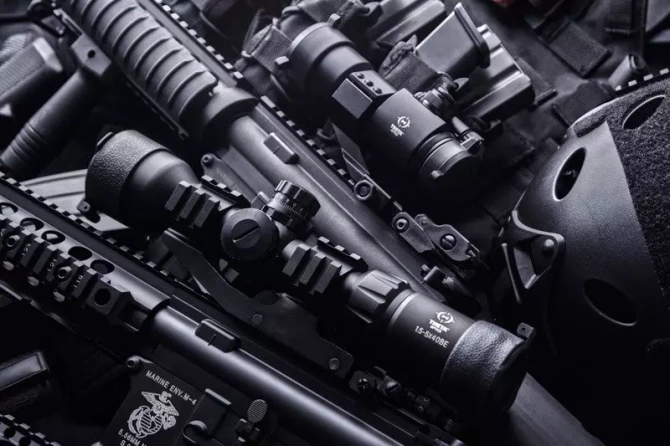 Battle Reflex Sight Replica - Tan