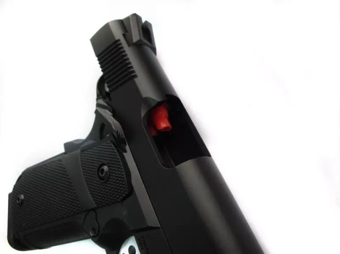 KP-05 Pistol Replica (Green Gas) - Black