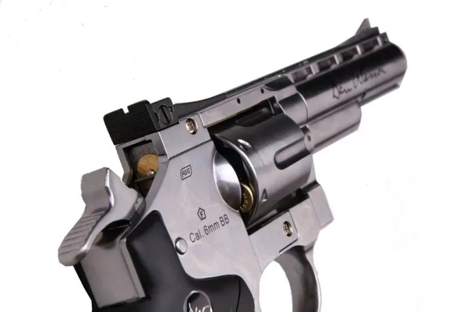 Rewolwer Dan Wesson 4"