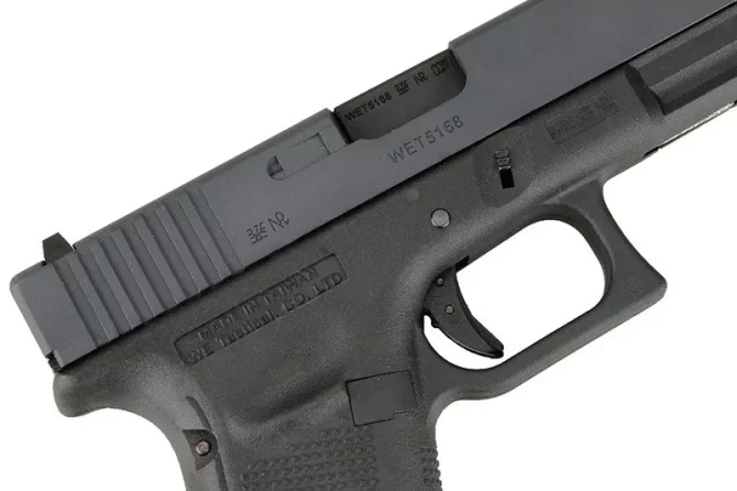 Pistolet gazowy G18C (WE-G18C) Gen. 4 - WE + DŁUGI MAGAZYNEK GRATIS