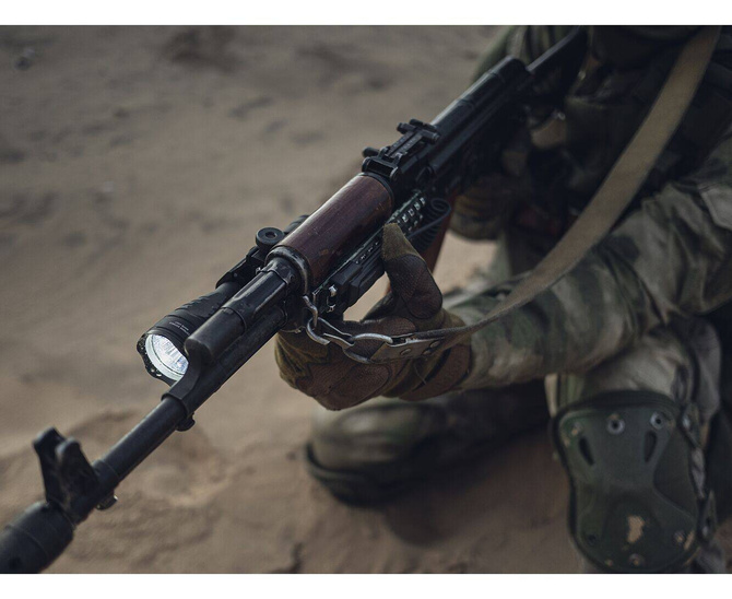 MAGNETYCZNY WŁĄCZNIK ŻELOWY MRS-01 (PRZEWÓD KRĘCONY) - ARMYTEK