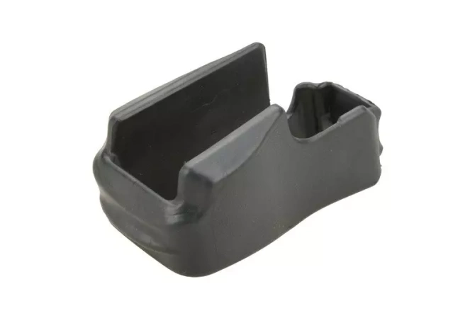 Antypoślizgowa nakładka na gniazdo magazynka