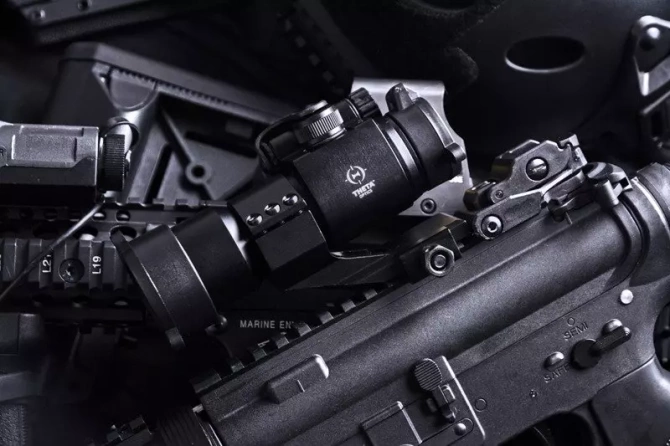 Battle Reflex Sight Replica - Black