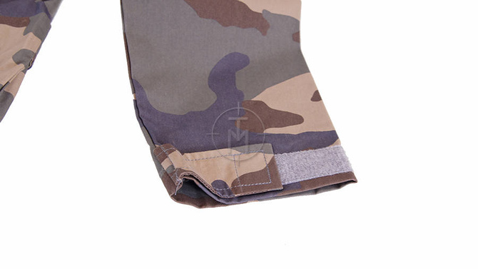 Mundur dziecięcy (komplet) -woodland (rozm. 146/152)