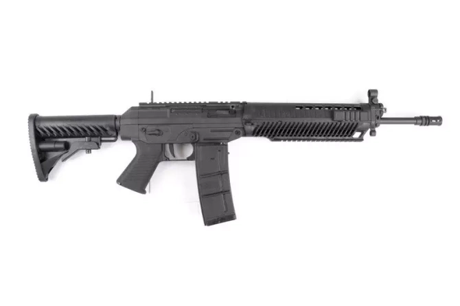Replika karabinka szturmowego SIG556 HOLO