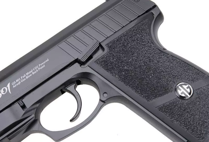 GS-801 pistol replica with laser target marker