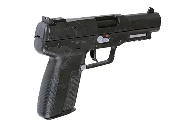 Replika pistoletu Five-Seven