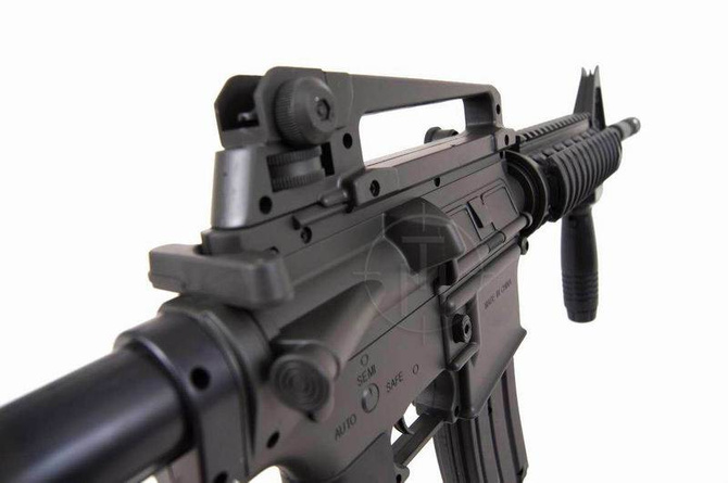 M4A1 R.I.S (CH-3081A) - BOYI (wersja bez dodatków)