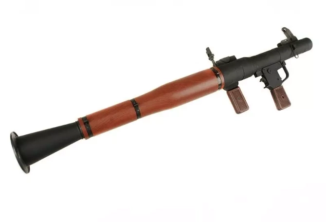 Replika granatnika RPG-7