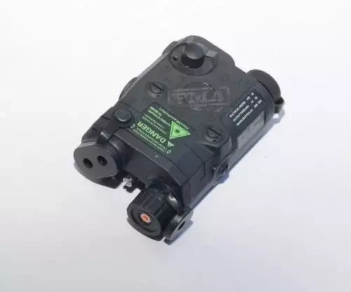 AN/PEQ 15 replica with laser sight - black