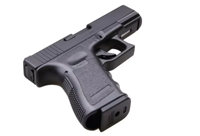 Replika pistoletu G23