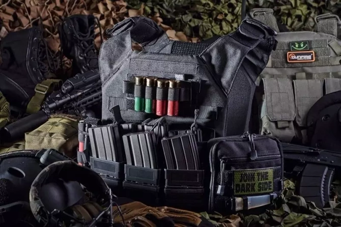 Rush Plate Carrier Tactical Vest - Tan