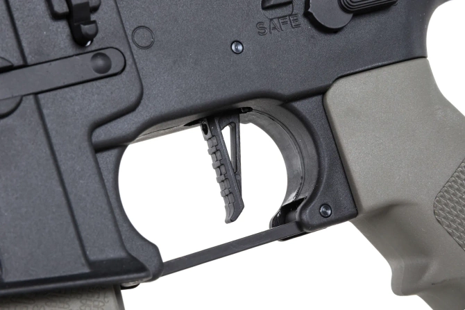 Karabinek ASG Specna Arms M4 SA-C20-L CORE™ Light Ops Stock HAL ETU™ Gen.2 Oliwkowy