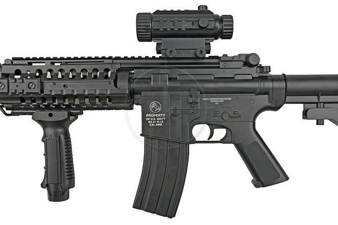 Replika karabinka Colt M4-A1 RIS WAR INC