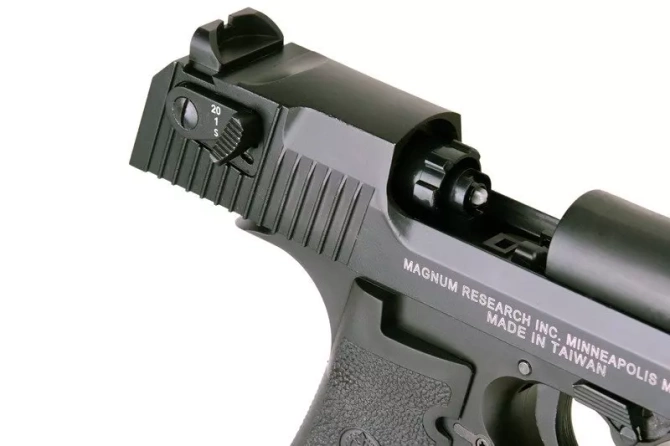 Desert Eagle .50AE pistol replica