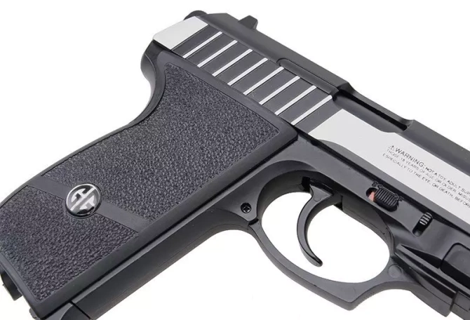 Replika pistoletu GS-801 z celownikiem laserowym