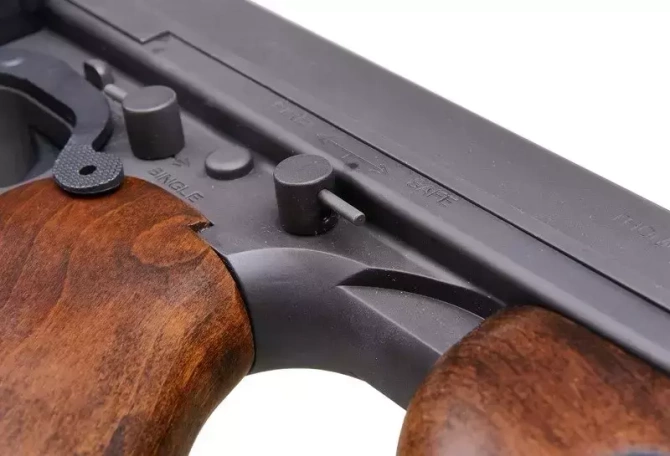 KA-AG-67 Thompson 1928 Chicago